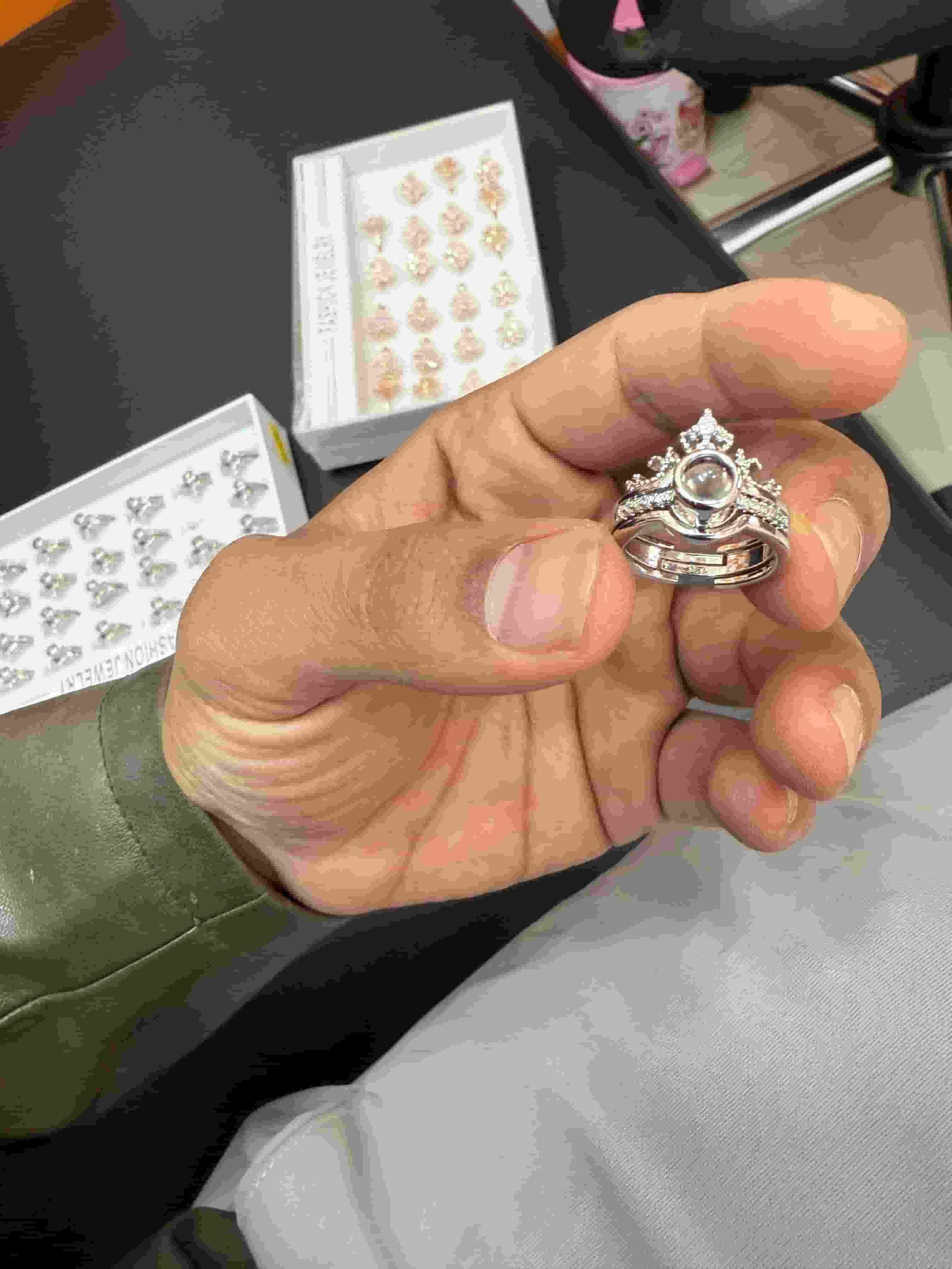 Love Ring 100 Languages