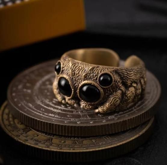 Silver Jumping Spider Ring